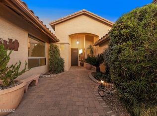 1142 N Laurel Glen Dr, Green Valley, AZ 85614