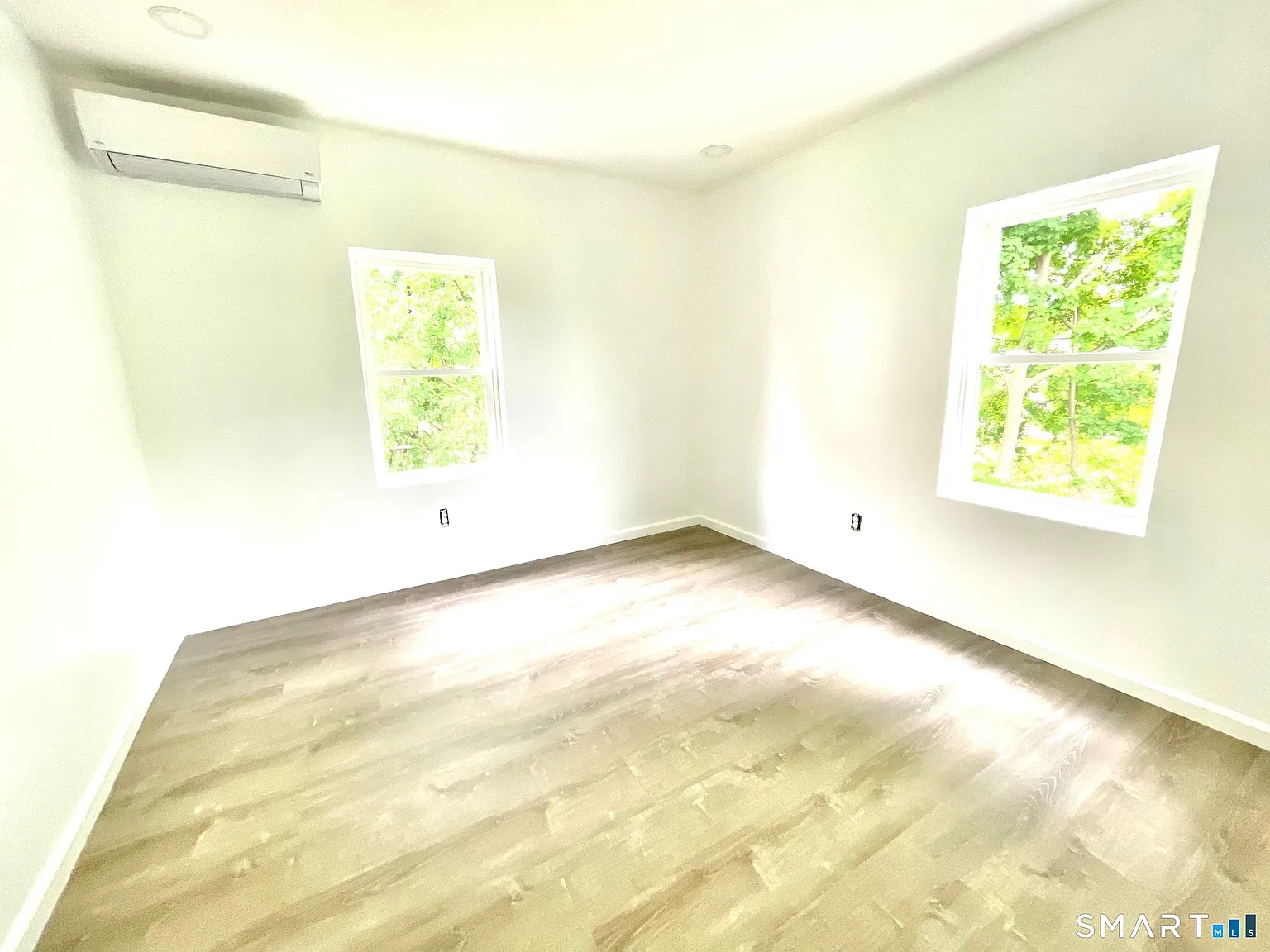 3 bed, 1.0 bath, 1000 sqft, $2,000 — Photo 4