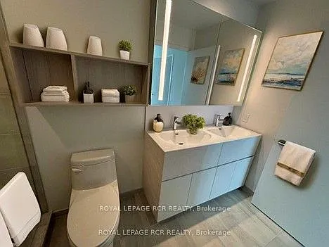 39 Mary St #2402 — Photo 7