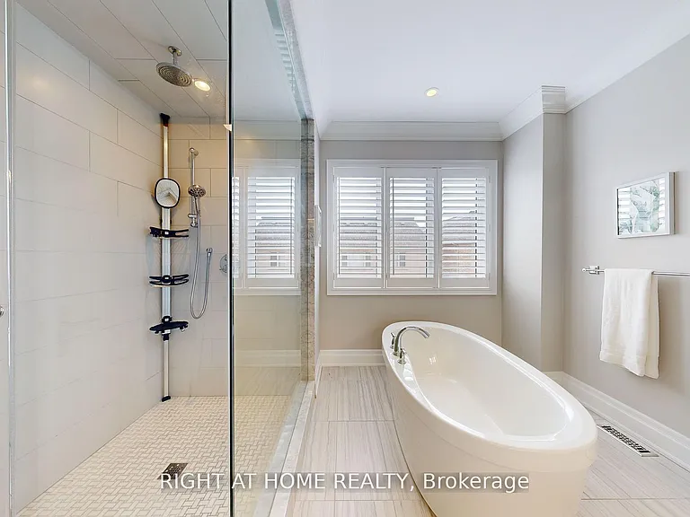 385 Tudor Ave — Photo 24