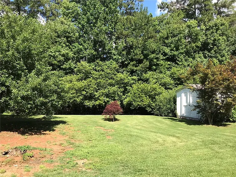 2017 Grove Park Ct — Photo 34