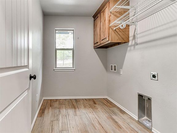 5th image of 19430 Hidden Pines Dr