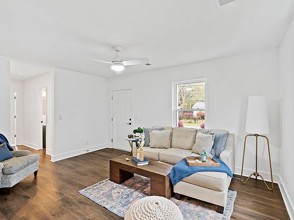 4th image of 2659 Oregon Ave