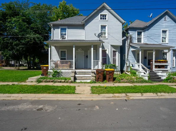 712 S Cherry Ave, Freeport, IL 61032