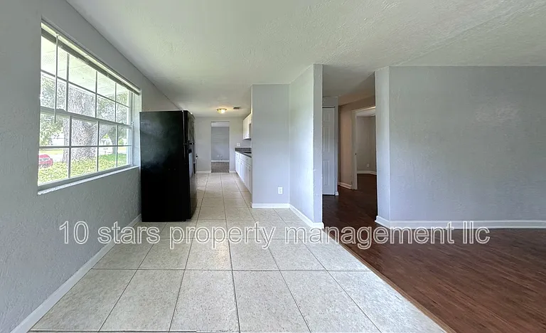 8671 69th St N — Photo 11