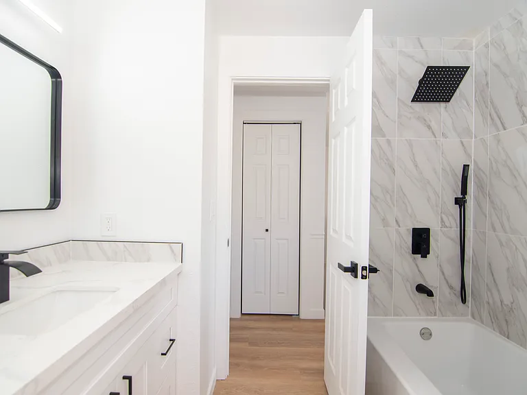 148 S Rogers Ave — Photo 13