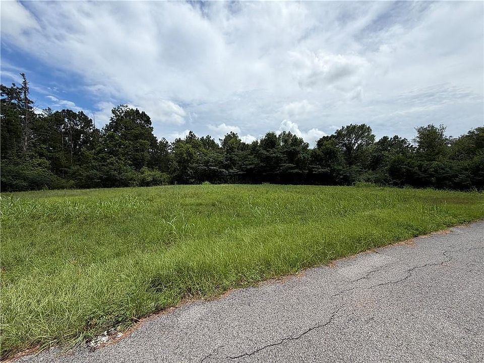 2nd image of Dupree St
