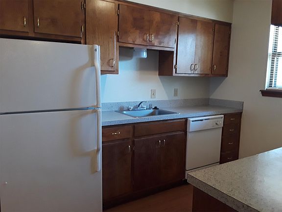 3rd image of 1650 N Sang Ave APT 101