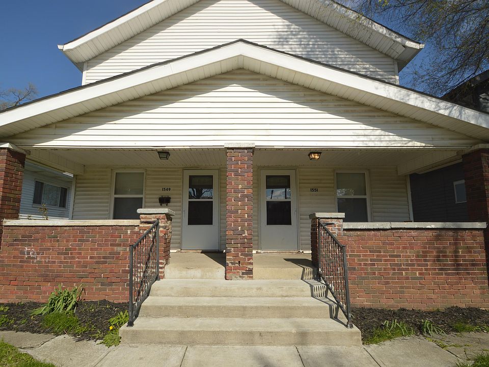 1st image of 1549 Villa Ave