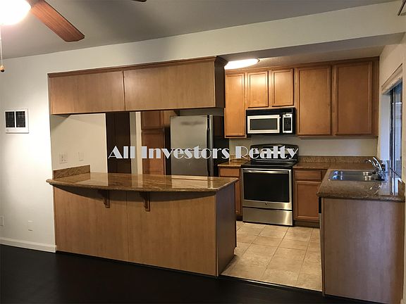 3rd image of 615 Fredricks Ave Unit 114