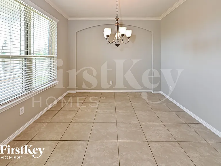 4306 Apple Ln — Photo 4
