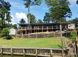 337 Lake St, Burkeville, TX 75932