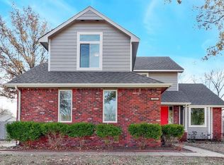 1213 E James St, Derby, KS 67037