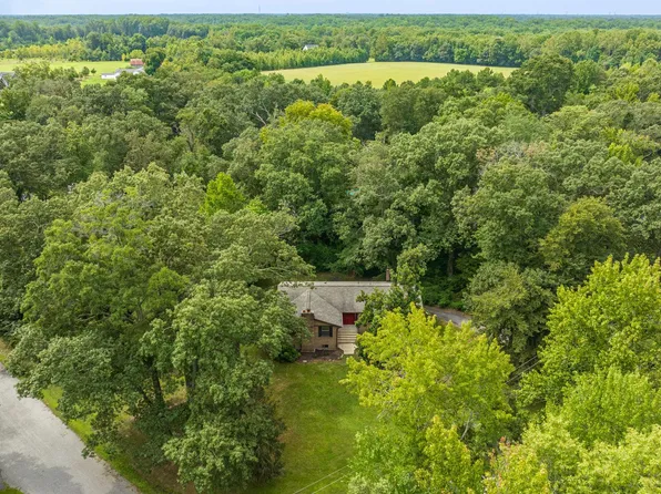 3680 Forest View Dr, Waldorf, MD 20601