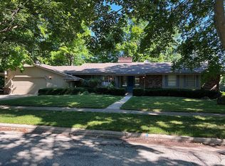 1320 Timberline Dr, West Bend, WI 53095
