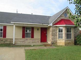 2921 Churchwell Dr, Horn Lake, MS 38637