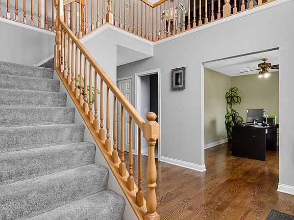 3rd image of 720 Dursey Ln