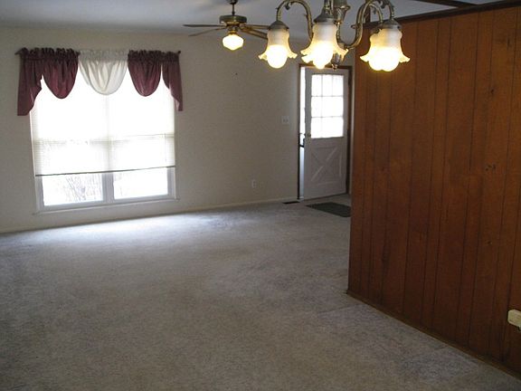 5th image of 1813 Grant Ave