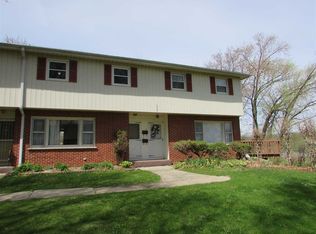 336 Northway Park Rd APT 4, Machesney Park, IL 61115