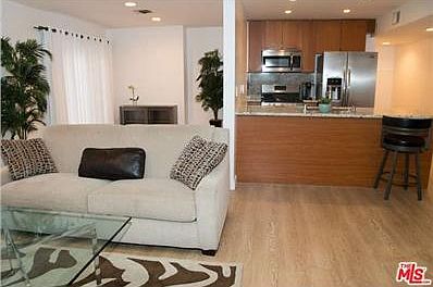 3rd image of 2121 Beloit Ave APT 111