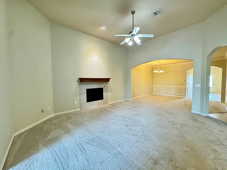 17713 Fruited Plain Ln — Photo 5