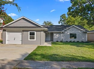 2832 Live Oak Dr, Mesquite, TX 75150