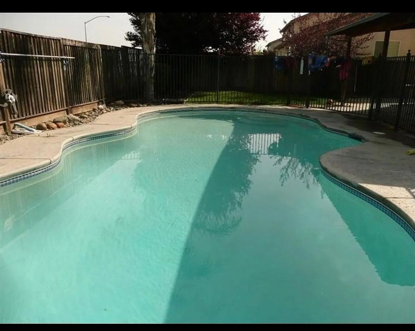 Upscale Home with Pool in Desirable Area — Photo 1