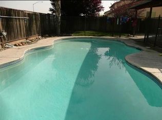 2801 Saxton Dr, Stockton, CA 95212