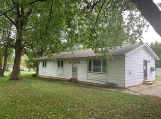 310 Carmel Dr, Beacon, IA 52534