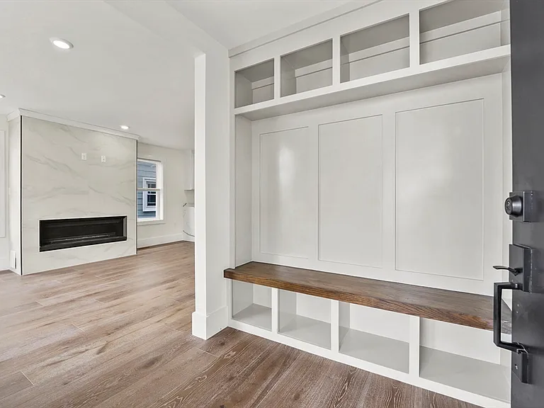 17 Wellington Ave #1 — Photo 2