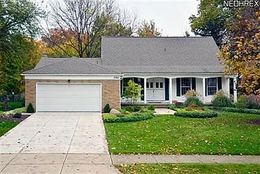 2765 Goldwood Dr photo 1