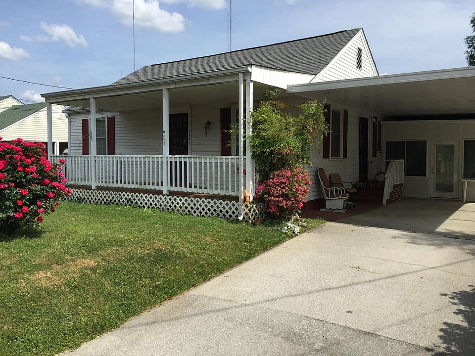 1st image of 518 NE Broadview Dr