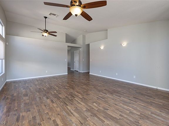 3rd image of 3728 Blairmoor St