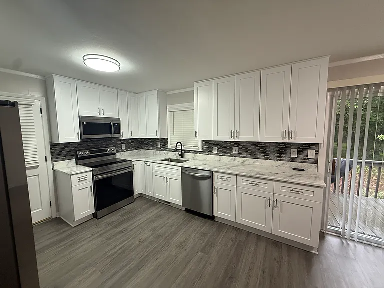 2185 Sun Valley Dr SE — Photo 4