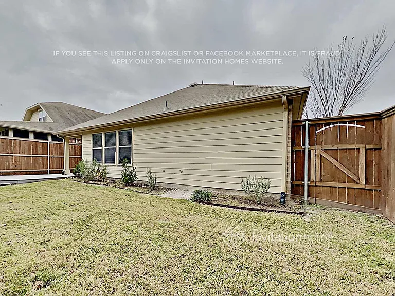 510 Maplewood Dr — Photo 16
