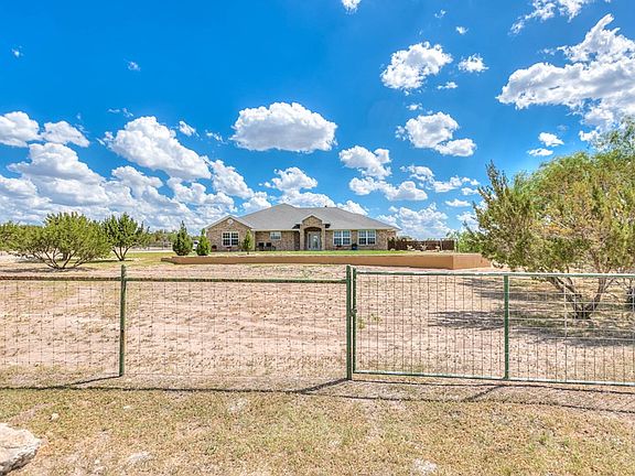 4th image of 2621 Venado Dr