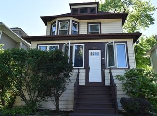 1105 Wesley Ave, Oak Park, IL 60304
