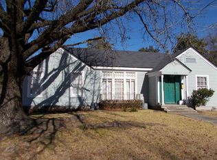 650 W Kaufman St, Paris, TX 75460