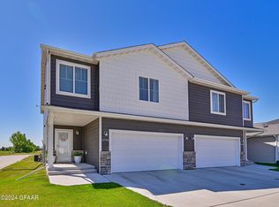 1793 Tobi Ln, Grand Forks, ND 58201
