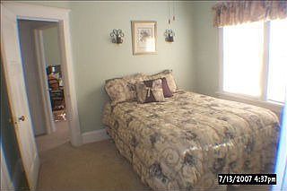 4th image of 106 W Bissell St