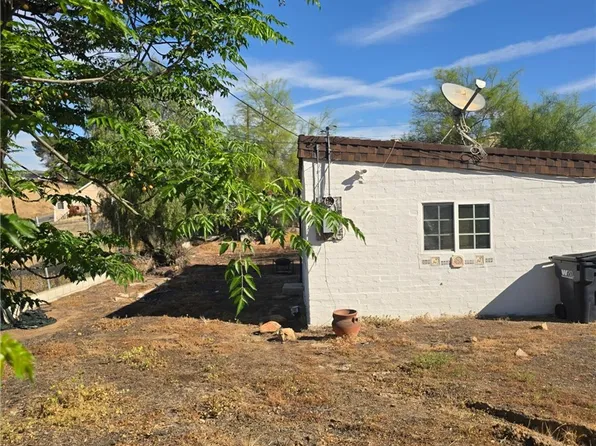 23524 Lodge Dr, Canyon Lake, CA 92587