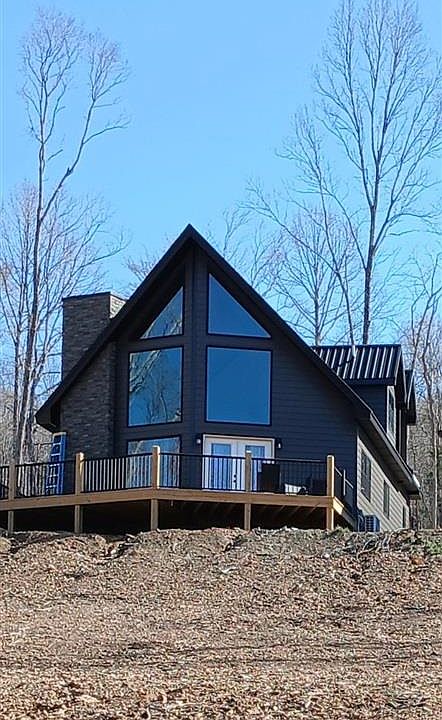 1st image of 945 Ted Logsdon Rd