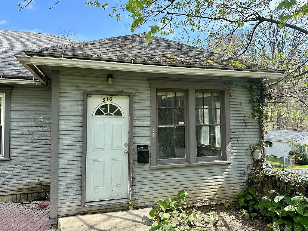 316318 Southmont Blvd, Johnstown, PA 15905 Zillow