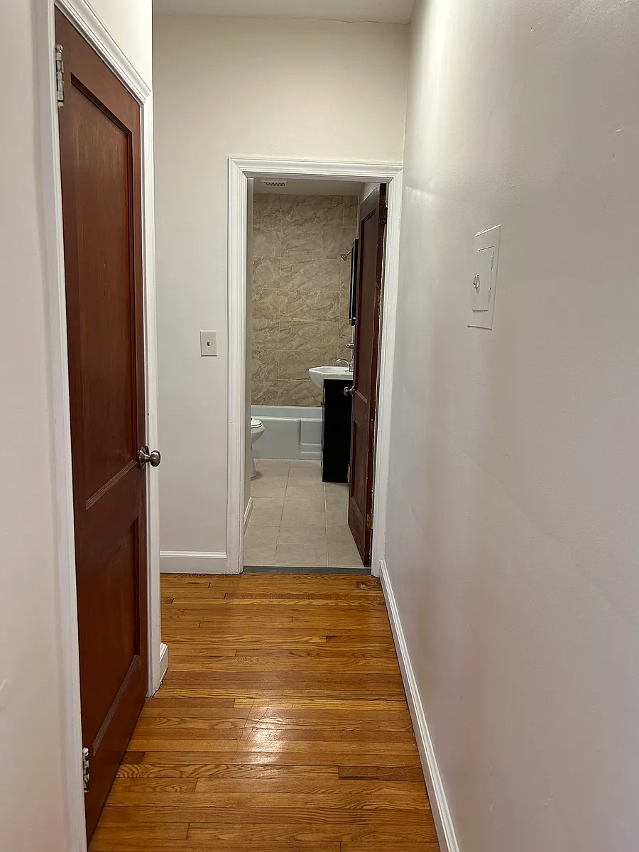 Building Photo - 382-386 Highland Ave #103