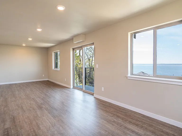 519 N Forest St — Photo 11