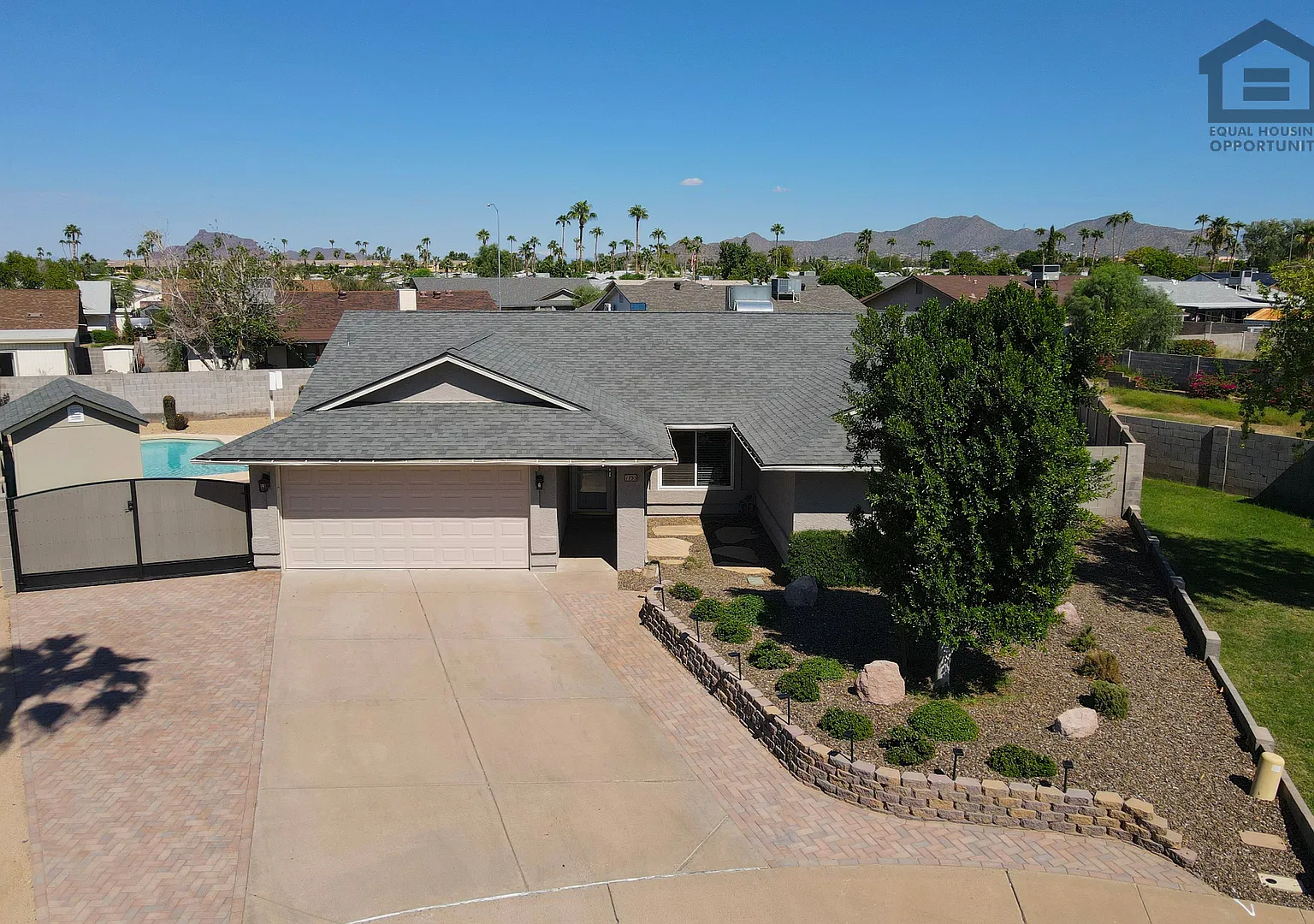 4Bed/2Bath House at Recker Rd/McKellips Rd! Ready for Immediate Move-In! — Photo 4