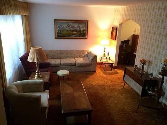 3rd image of 3513 Lombard Ave