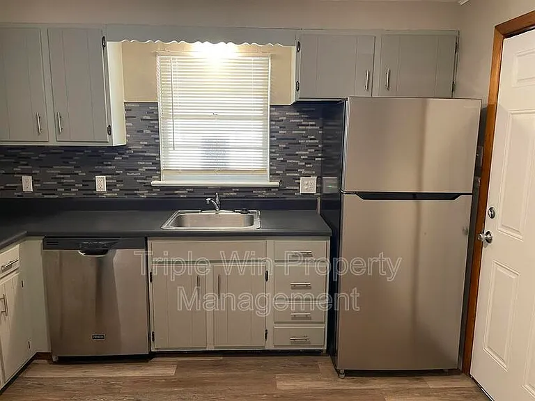 1280 Saint Catherine St — Photo 15