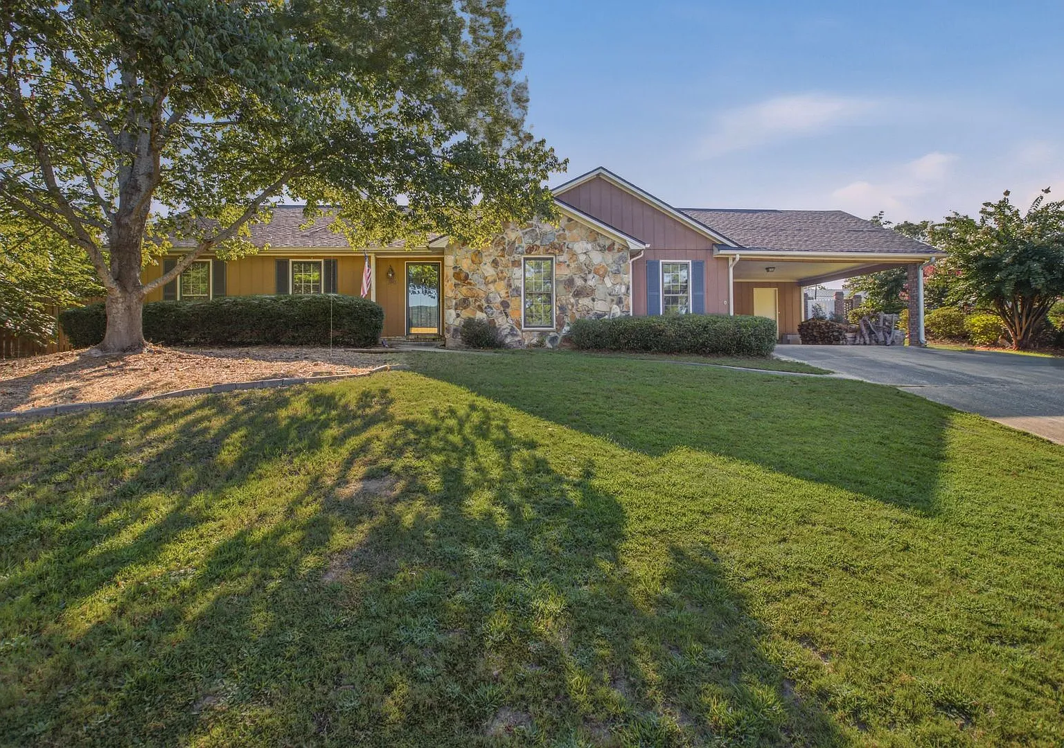 For Rent In North Columbus! Available Now! — Photo 1