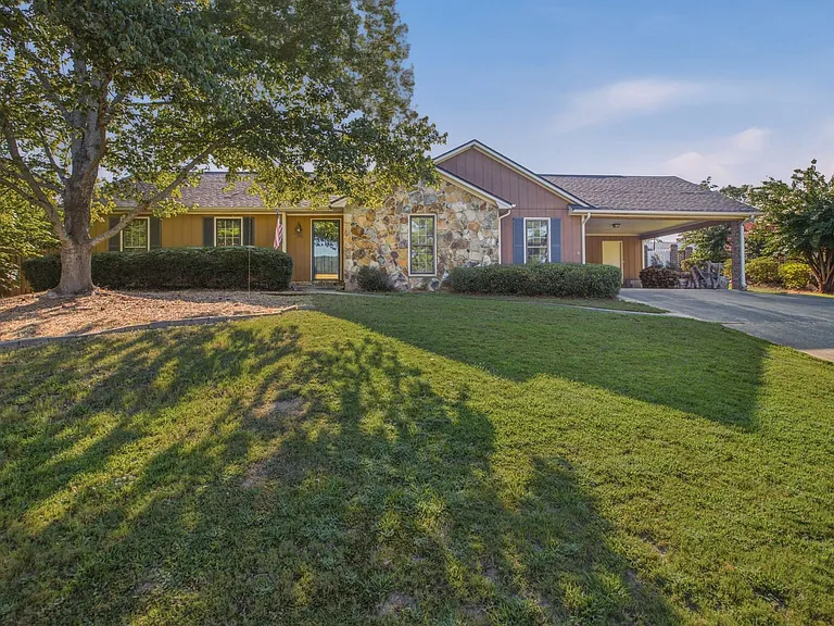3942 Ashmore Dr — Photo 1